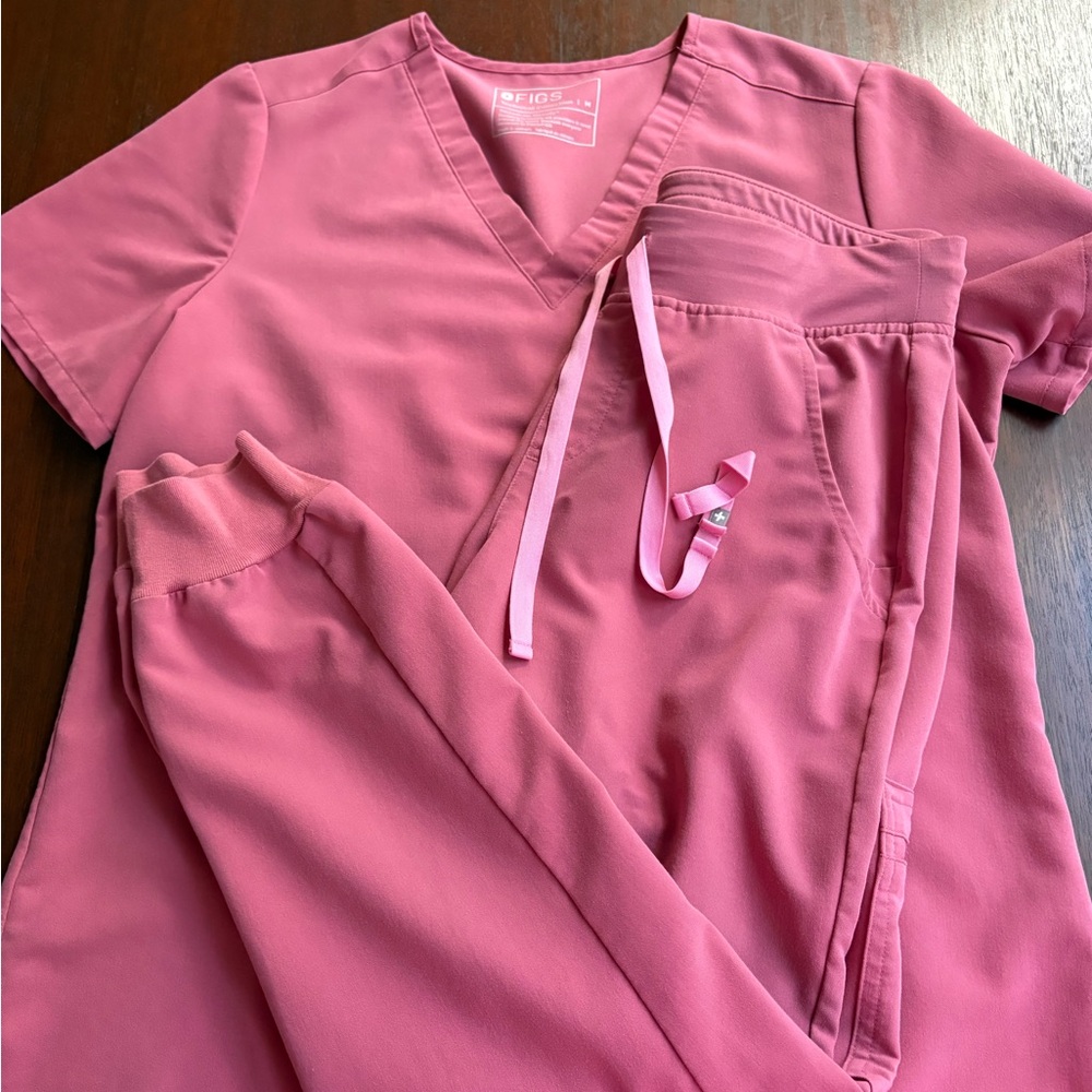 Figs Women's Breast Cancer Pink Scrub Set